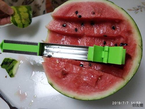 圆挖球器吃瓜神器网红,网红神器，轻松吃瓜新体验