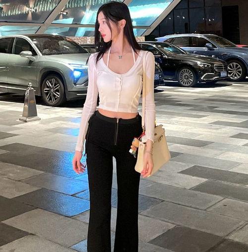 吃瓜网红头像拍照图片女,网红头像下的时尚魅力